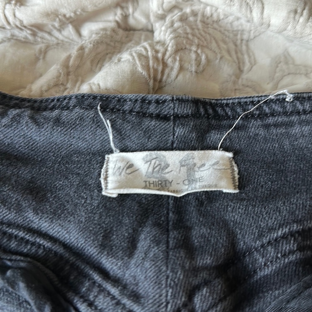 Free people button up grey/washed black cropped jeans